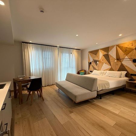 Apartahotel Dos Rios 艾因萨 外观 照片