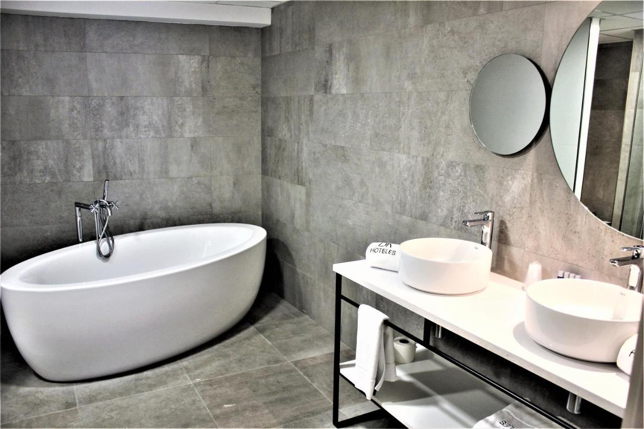 Apartahotel Dos Rios 艾因萨 外观 照片