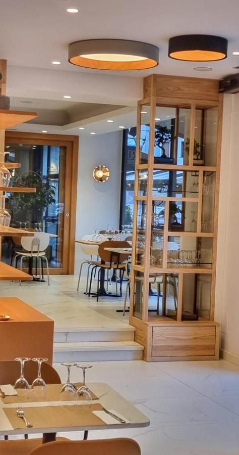 Apartahotel Dos Rios 艾因萨 外观 照片