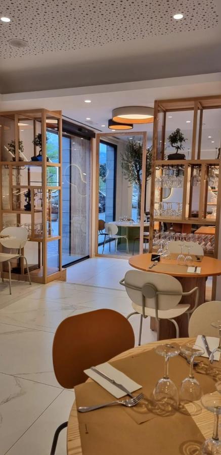 Apartahotel Dos Rios 艾因萨 外观 照片