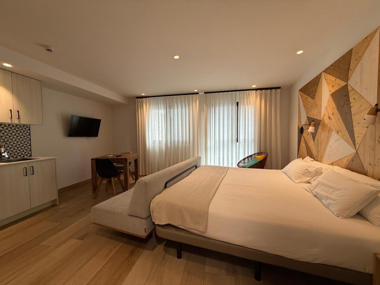 Apartahotel Dos Rios 艾因萨 外观 照片