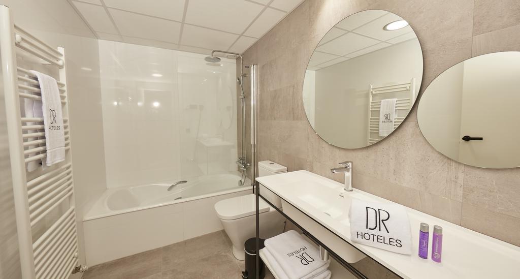 Apartahotel Dos Rios 艾因萨 外观 照片